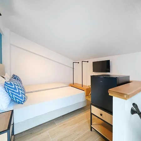 Apartmanhotel Aerino Luxury Hriszí Amudiá