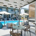 Aerino Luxury شقة فندقية 4*