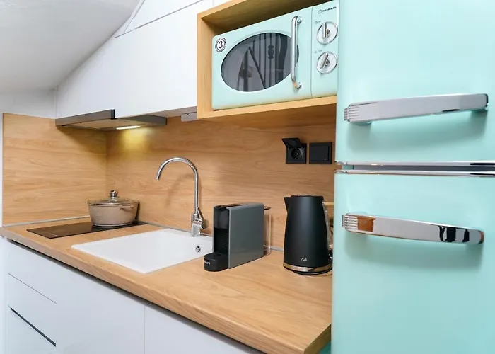 Aerino Luxury 4* خْريسيا أموذيا